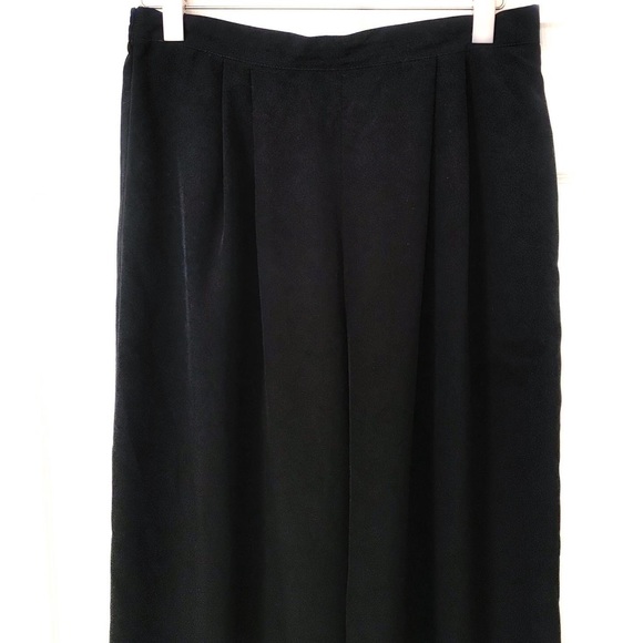 🍒GIFT with 3+ items purchased🍒 Black satin pants - Picture 5 of 11